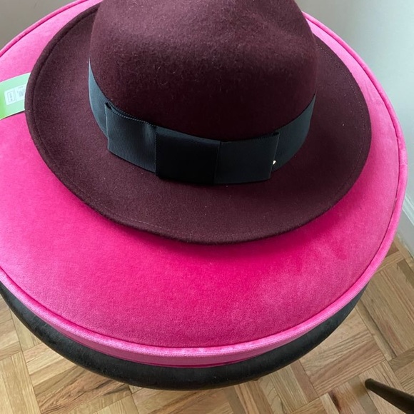 NEW Kate Spade winter hat - Picture 2 of 2